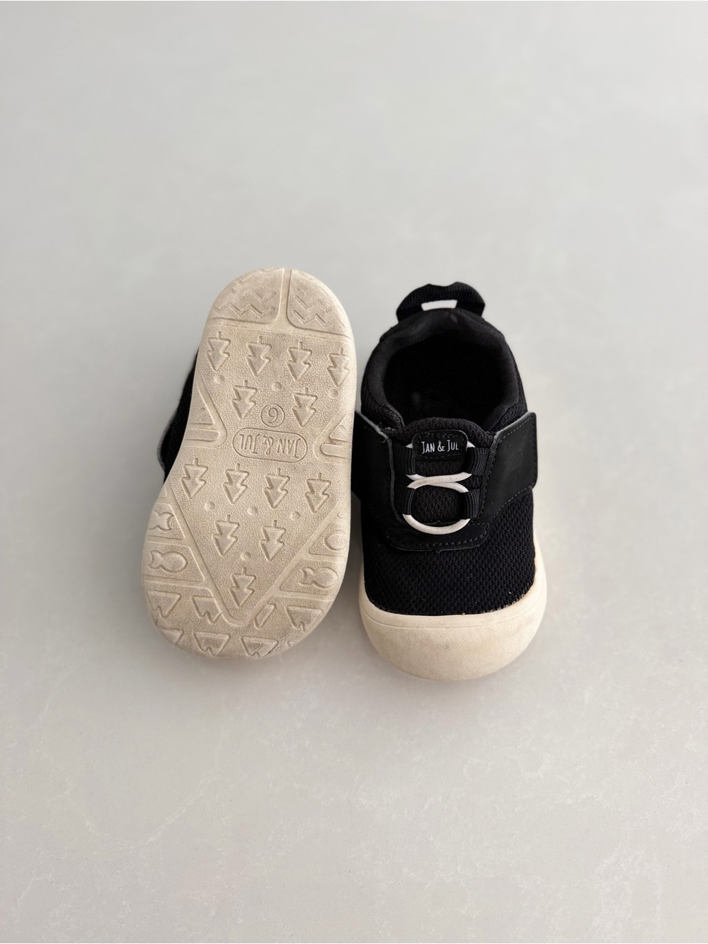 Jan & Jul Black Knit Slip-On Toddler Shoes • Size US 6